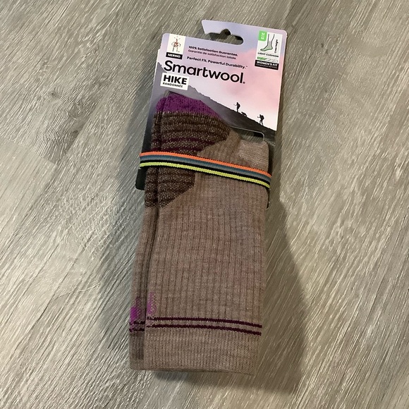 Smartwool hike women’s fit crew height hiking socks purple & brown - Picture 1 of 6